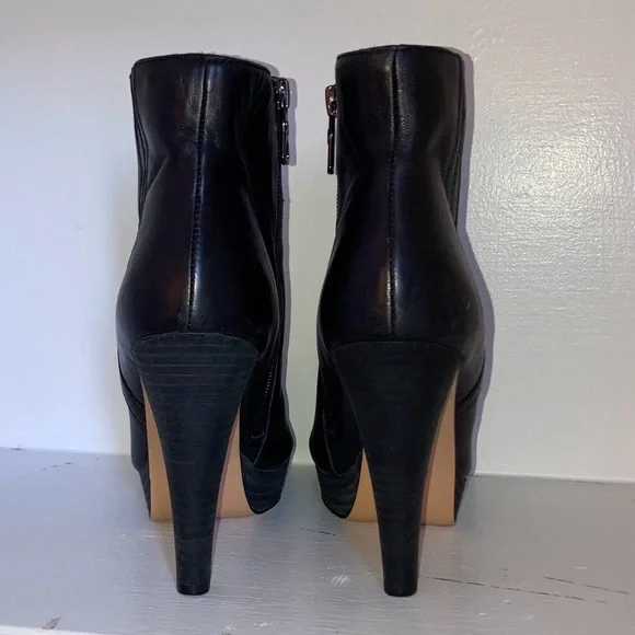 BCBGMaxAzria Henley Black Leather Heeled Platform Boots sz.8.5 - Picture 8 of 9